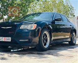 کرایسلەر 300